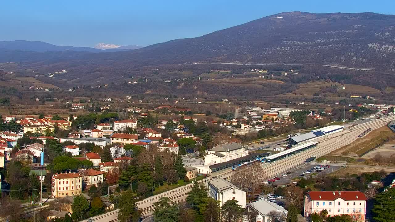 Nova Gorica i Gorica: Prekrasan Pogled iz Franjevačkog Samostana Kostanjevica