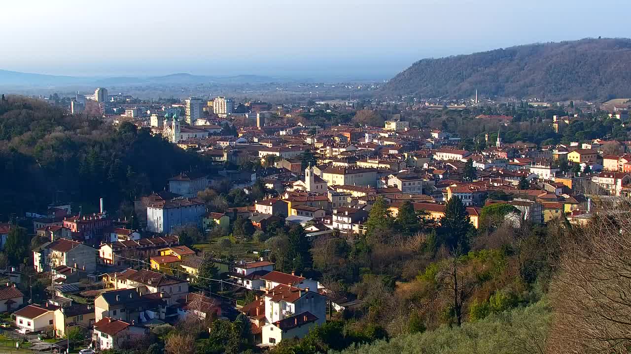 Nova Gorica i Gorica: Prekrasan Pogled iz Franjevačkog Samostana Kostanjevica