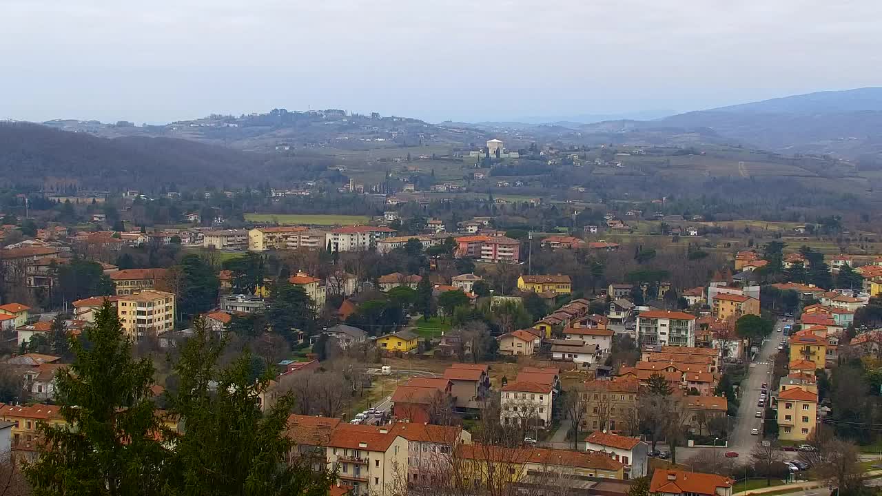 Nova Gorica y Gorizia: Impresionantes Vistas desde el Monasterio Franciscano de Kostanjevica