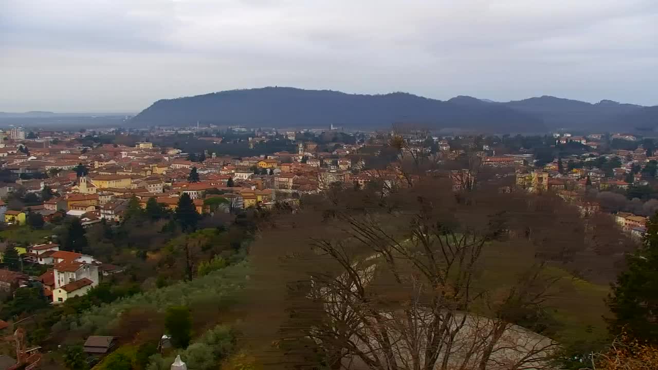 Nova Gorica i Gorica: Prekrasan Pogled iz Franjevačkog Samostana Kostanjevica