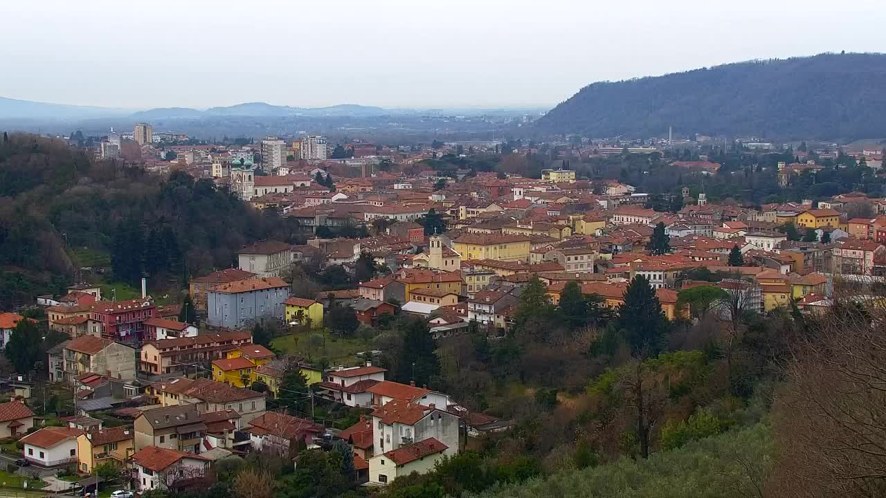 Nova Gorica e Gorizia: Panorama Mozzafiato dal Convento Francescano di Castagnevizza