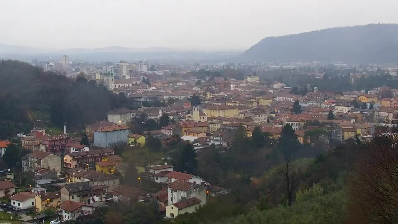 Nova Gorica y Gorizia: Impresionantes Vistas desde el Monasterio Franciscano de Kostanjevica