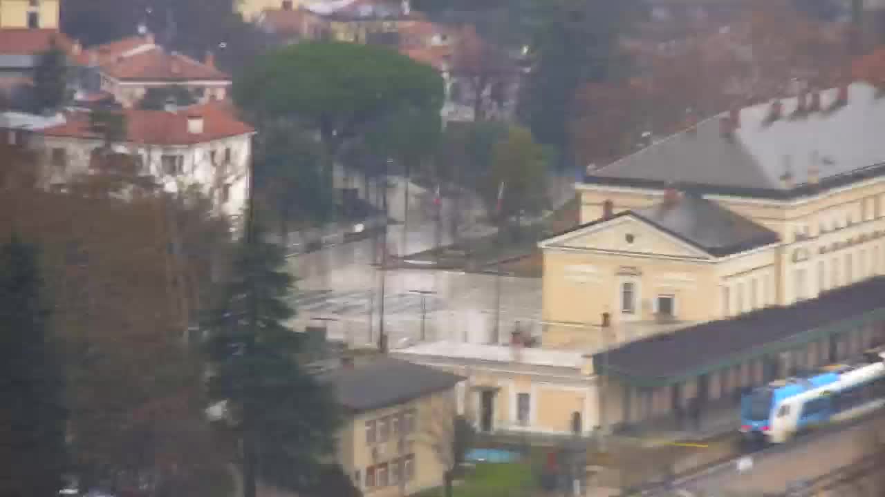 Nova Gorica e Gorizia: Panorama Mozzafiato dal Convento Francescano di Castagnevizza