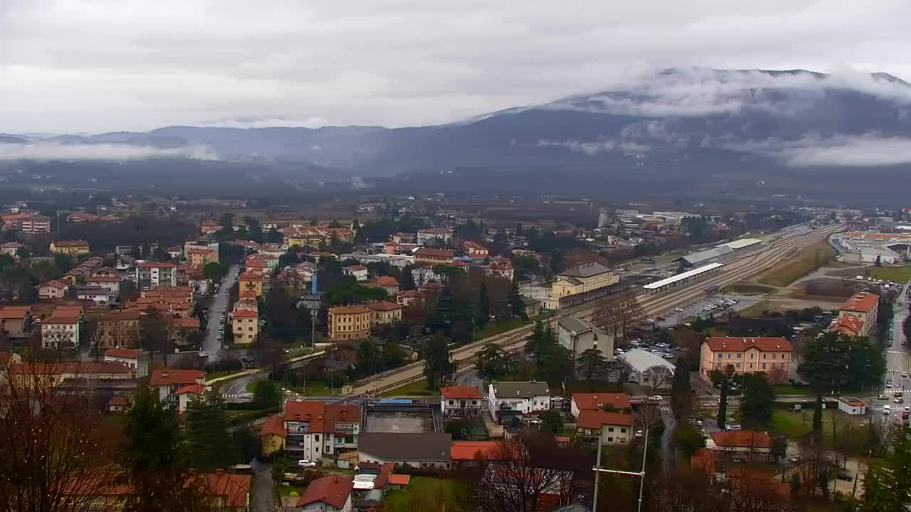 Nova Gorica e Gorizia: Panorama Mozzafiato dal Convento Francescano di Castagnevizza