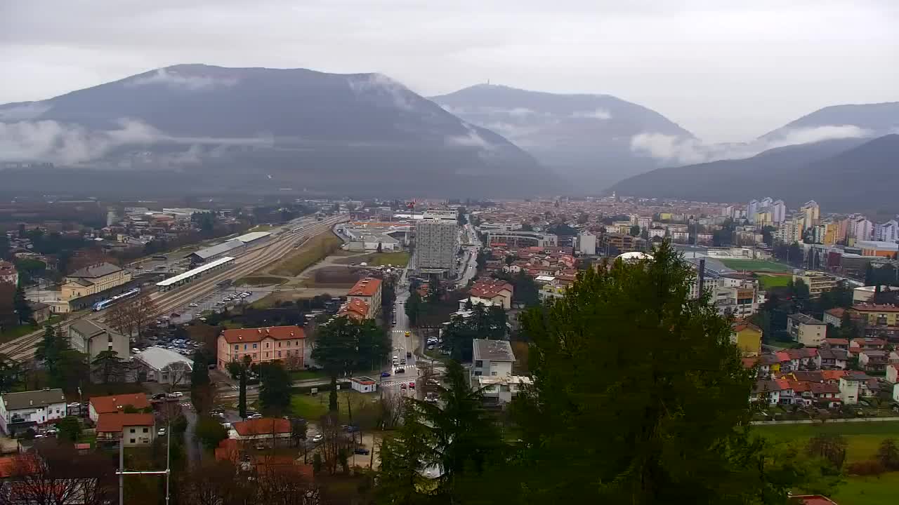 Nova Gorica in Gorica: Čudovit Razgled iz Frančiškanskega Samostana Kostanjevica