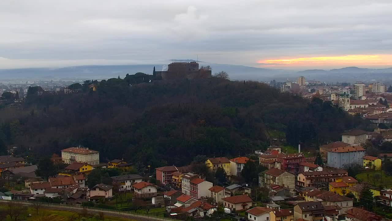 Nova Gorica in Gorica: Čudovit Razgled iz Frančiškanskega Samostana Kostanjevica