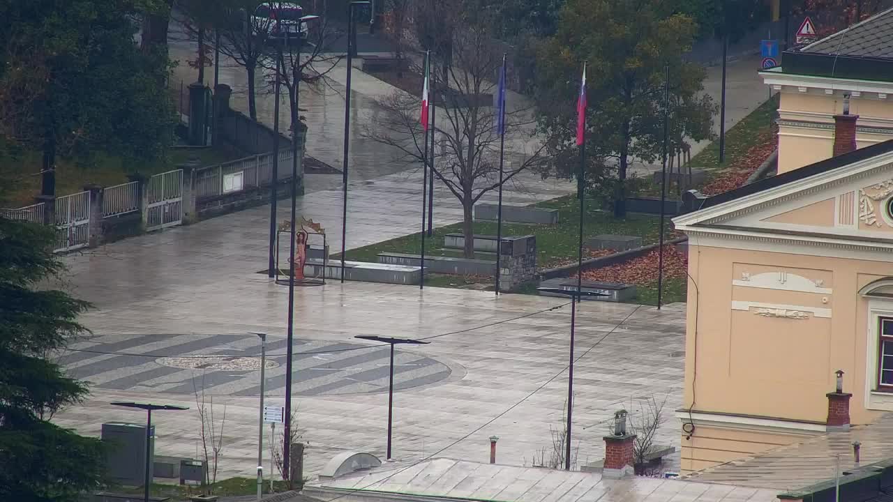 Nova Gorica e Gorizia: Panorama Mozzafiato dal Convento Francescano di Castagnevizza