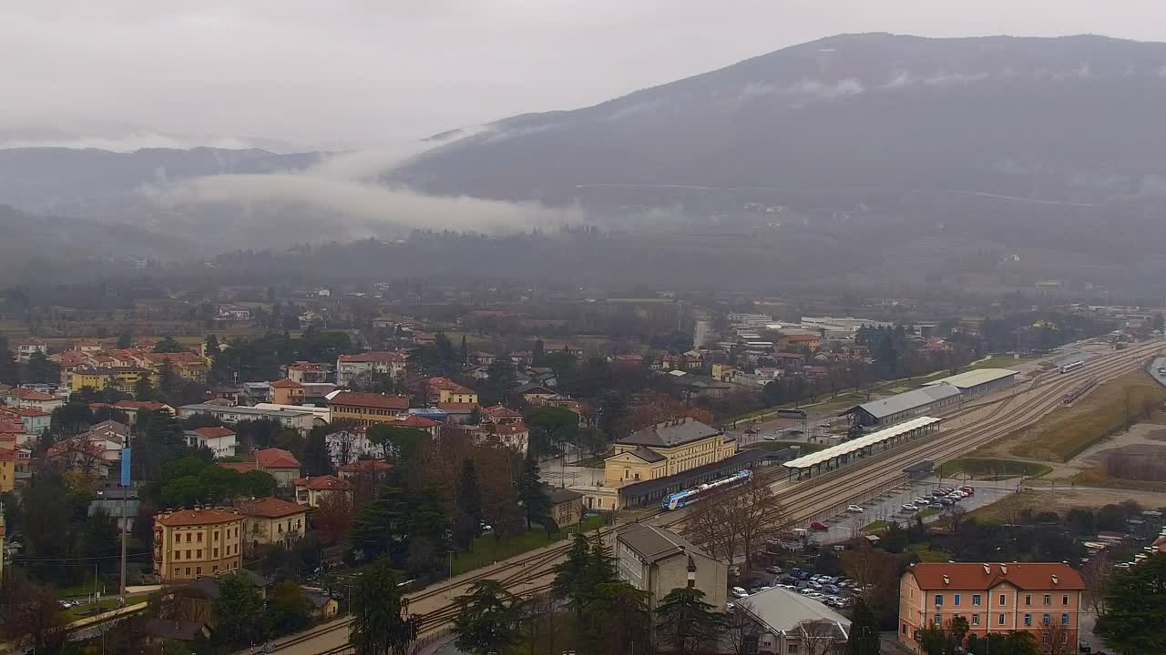 Nova Gorica e Gorizia: Panorama Mozzafiato dal Convento Francescano di Castagnevizza