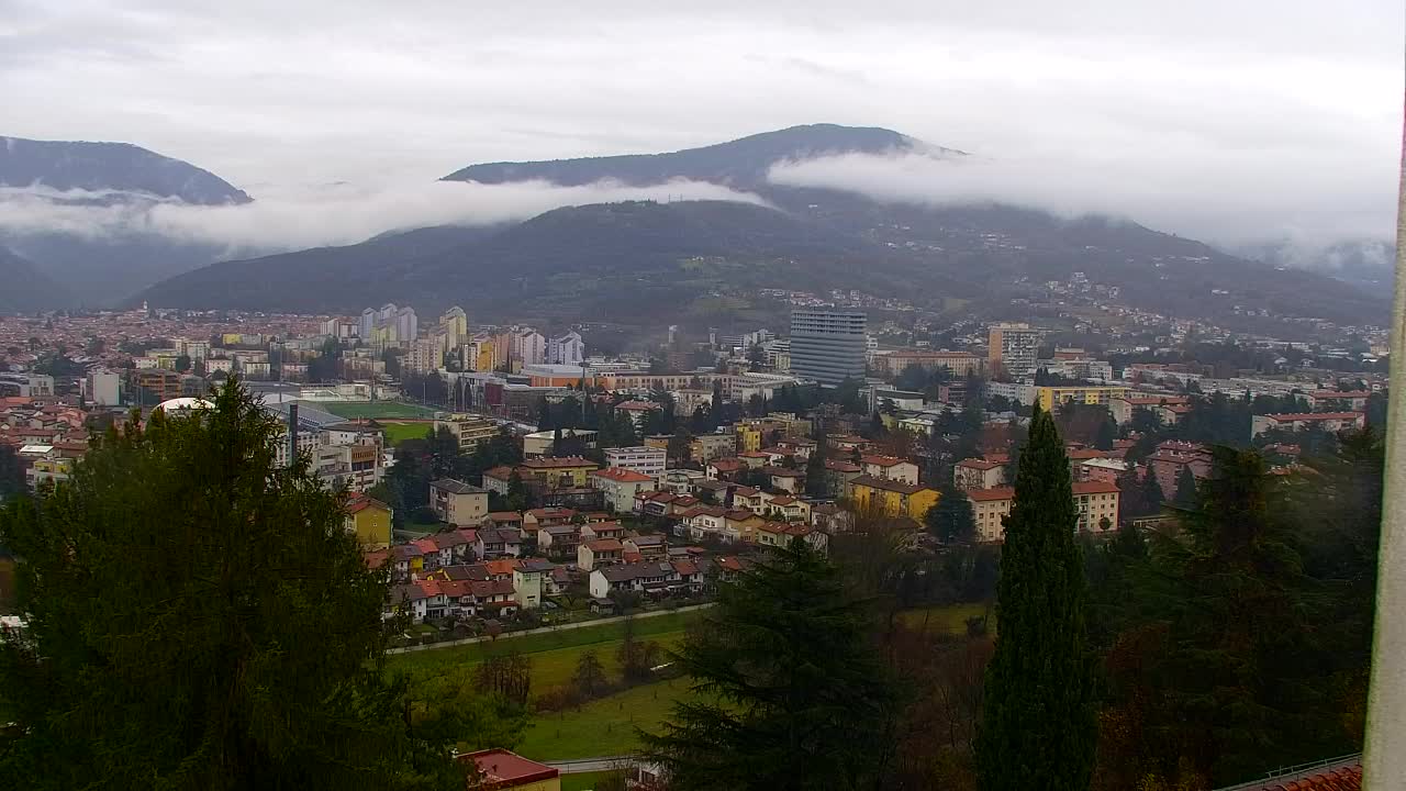 Nova Gorica i Gorica: Prekrasan Pogled iz Franjevačkog Samostana Kostanjevica
