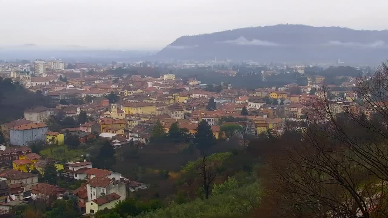 Nova Gorica e Gorizia: Panorama Mozzafiato dal Convento Francescano di Castagnevizza