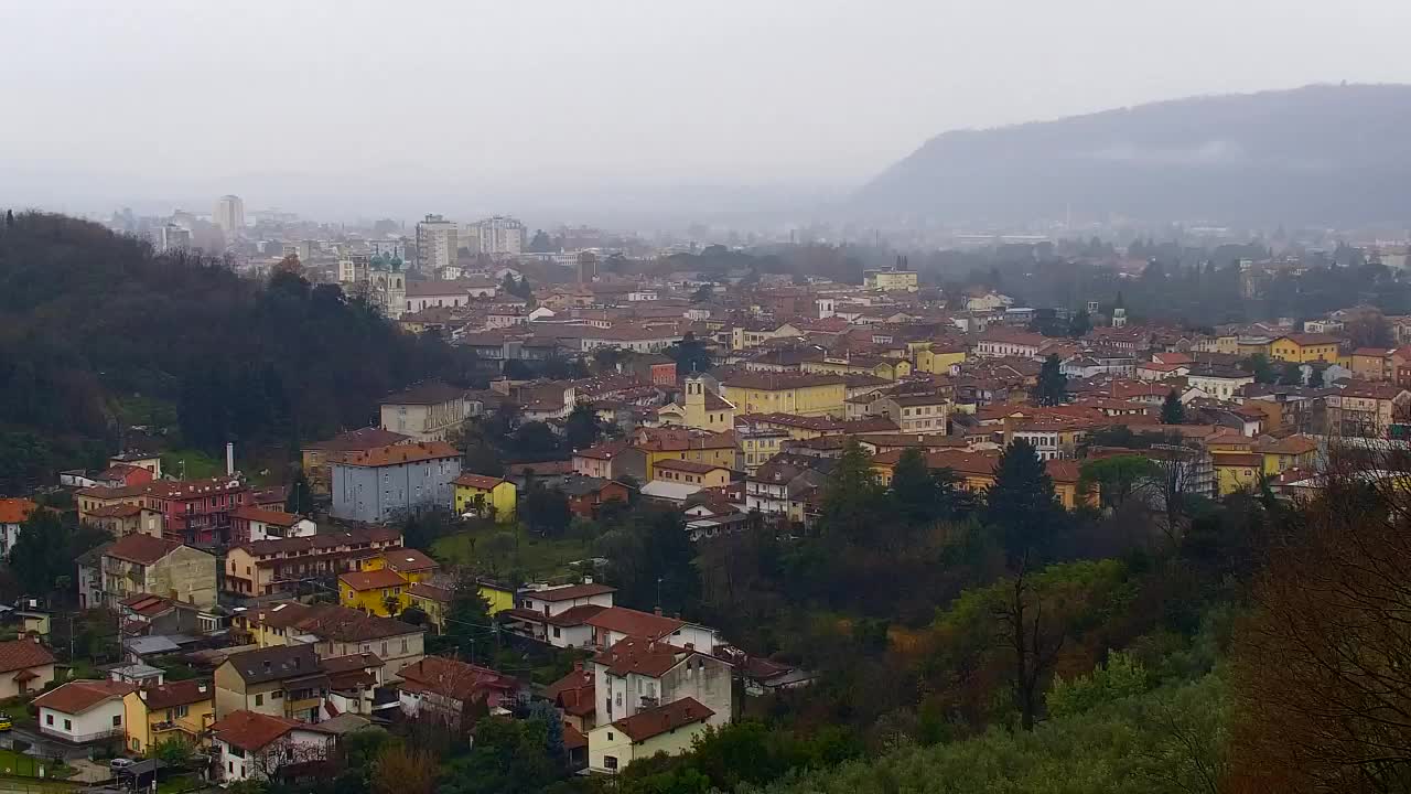 Nova Gorica y Gorizia: Impresionantes Vistas desde el Monasterio Franciscano de Kostanjevica