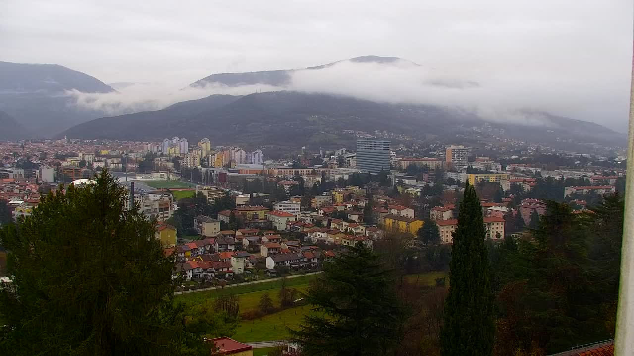 Nova Gorica e Gorizia: Panorama Mozzafiato dal Convento Francescano di Castagnevizza