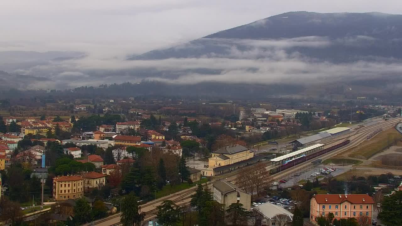 Nova Gorica e Gorizia: Panorama Mozzafiato dal Convento Francescano di Castagnevizza