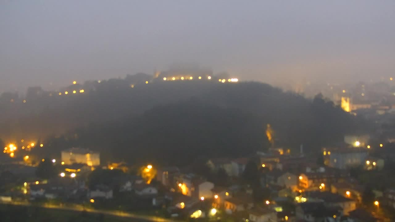 Nova Gorica e Gorizia: Panorama Mozzafiato dal Convento Francescano di Castagnevizza