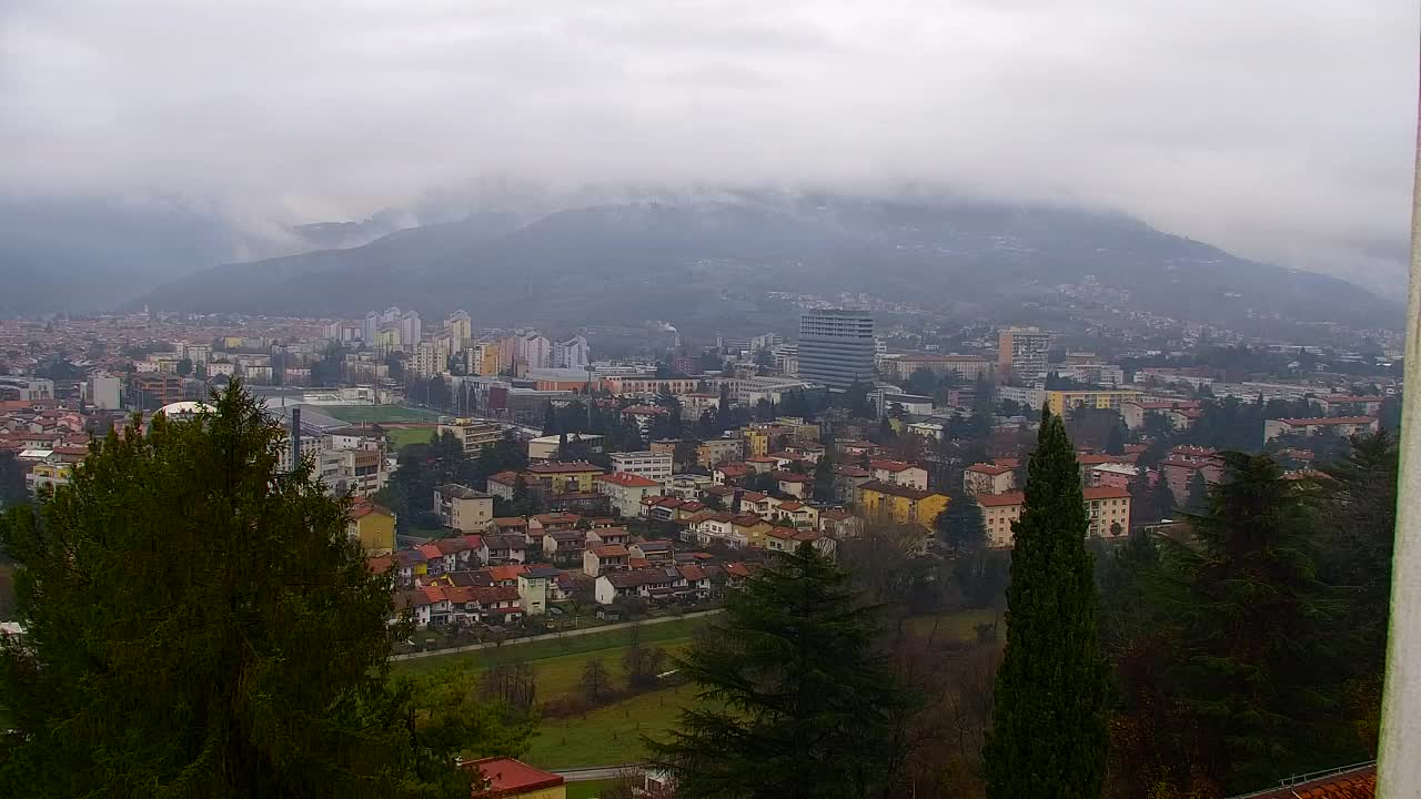 Nova Gorica i Gorica: Prekrasan Pogled iz Franjevačkog Samostana Kostanjevica