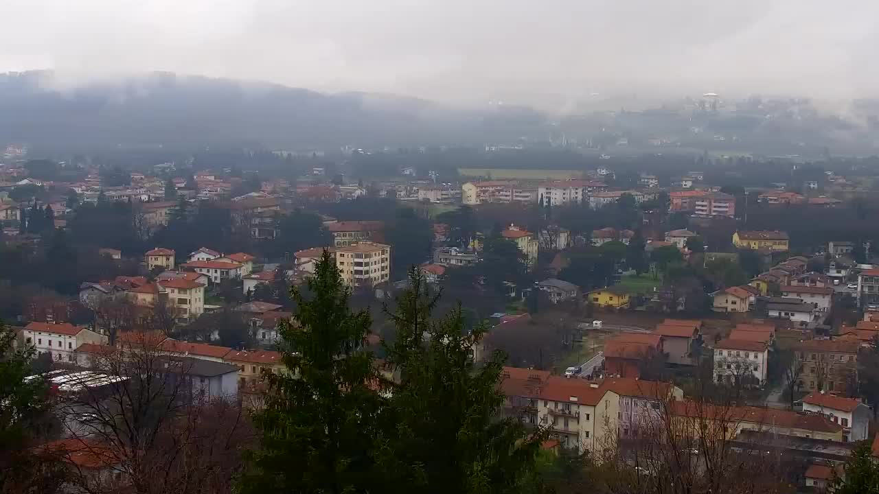 Nova Gorica i Gorica: Prekrasan Pogled iz Franjevačkog Samostana Kostanjevica