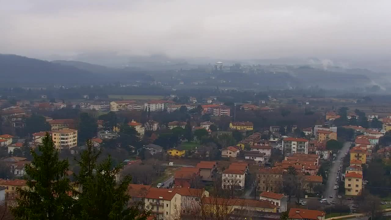 Nova Gorica i Gorica: Prekrasan Pogled iz Franjevačkog Samostana Kostanjevica