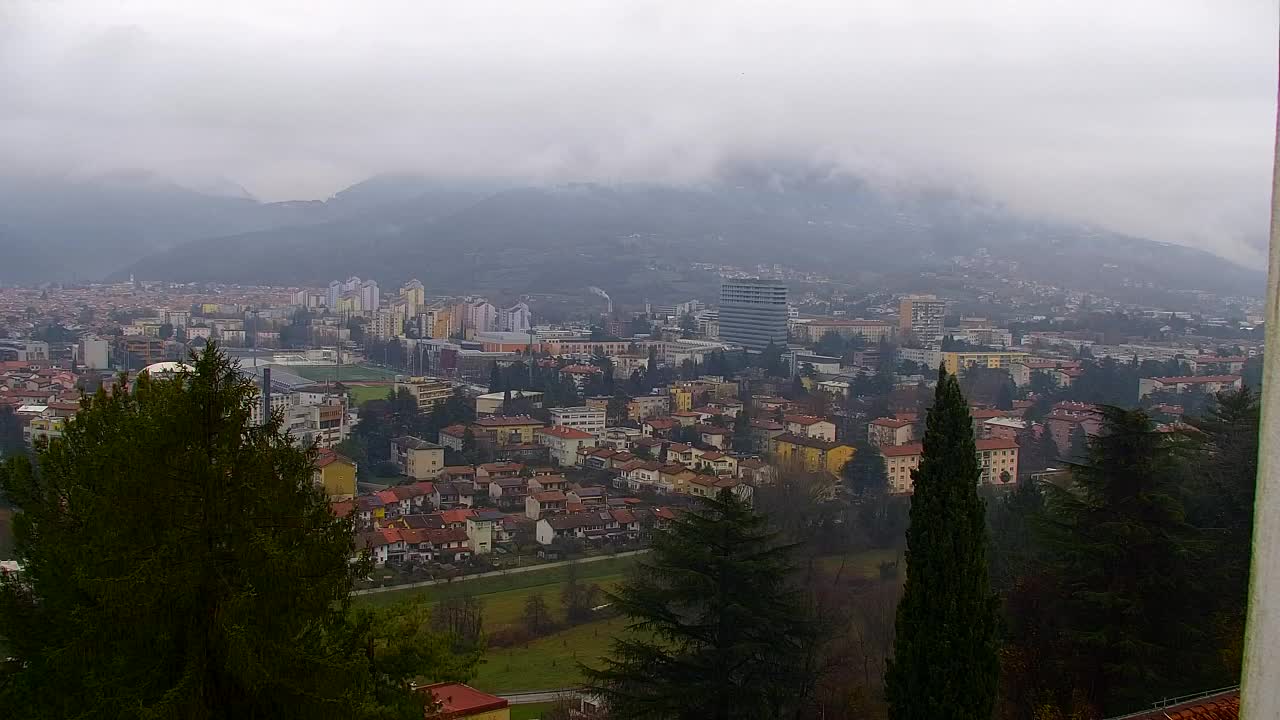 Nova Gorica i Gorica: Prekrasan Pogled iz Franjevačkog Samostana Kostanjevica