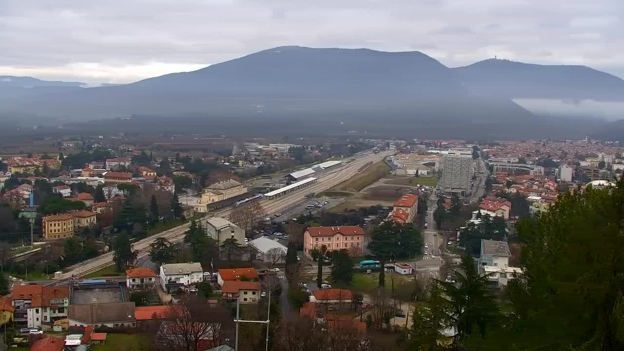Nova Gorica e Gorizia: Panorama Mozzafiato dal Convento Francescano di Castagnevizza
