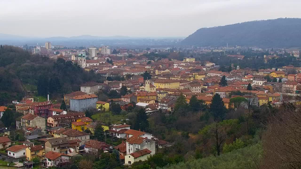 Nova Gorica e Gorizia: Panorama Mozzafiato dal Convento Francescano di Castagnevizza