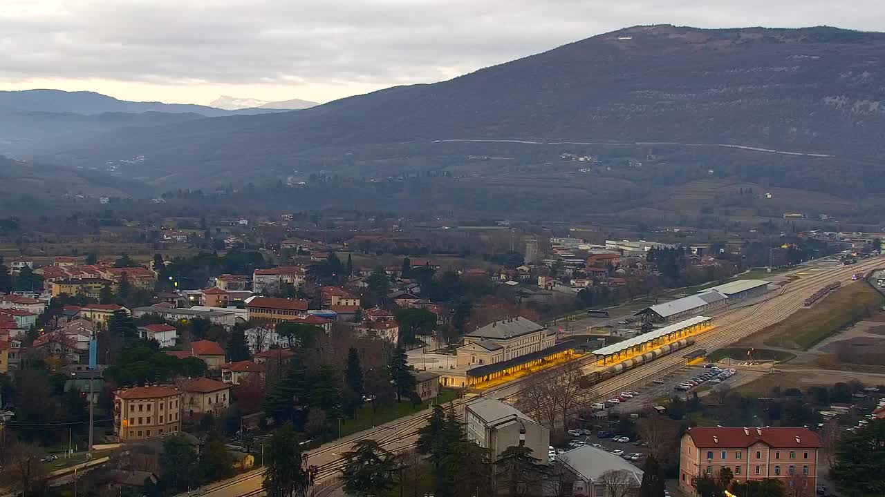 Nova Gorica e Gorizia: Panorama Mozzafiato dal Convento Francescano di Castagnevizza