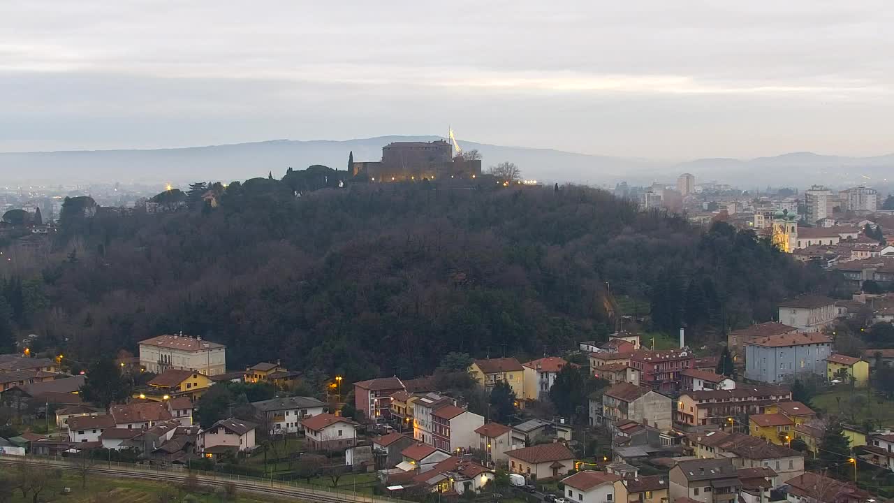 Nova Gorica y Gorizia: Impresionantes Vistas desde el Monasterio Franciscano de Kostanjevica
