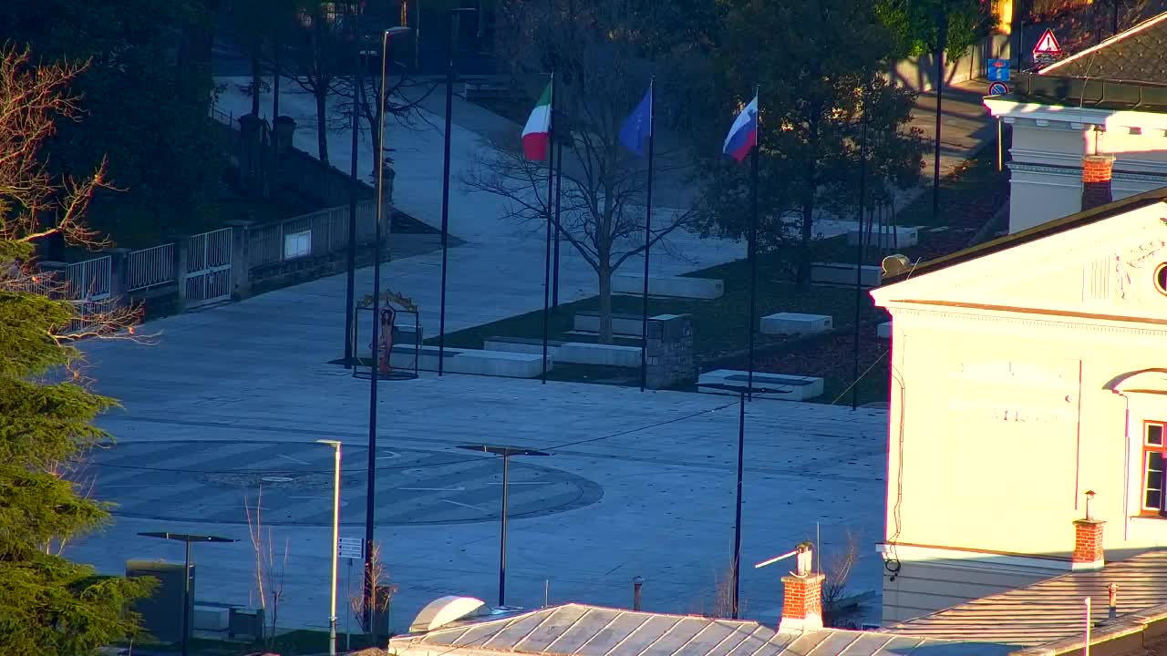 Nova Gorica e Gorizia: Panorama Mozzafiato dal Convento Francescano di Castagnevizza
