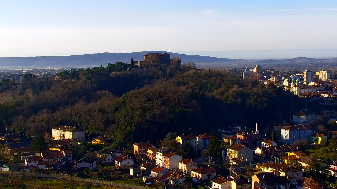 Nova Gorica e Gorizia: Panorama Mozzafiato dal Convento Francescano di Castagnevizza