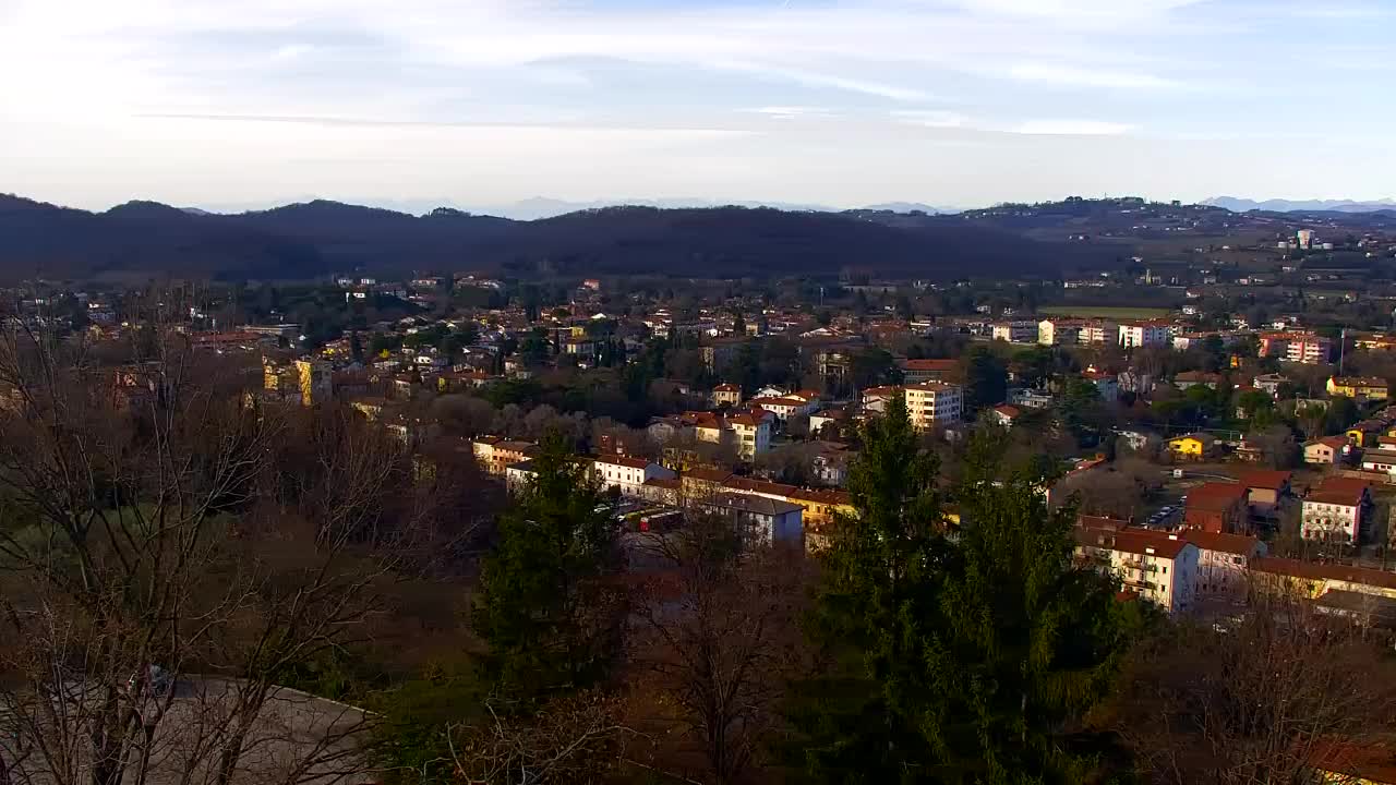 Nova Gorica e Gorizia: Panorama Mozzafiato dal Convento Francescano di Castagnevizza