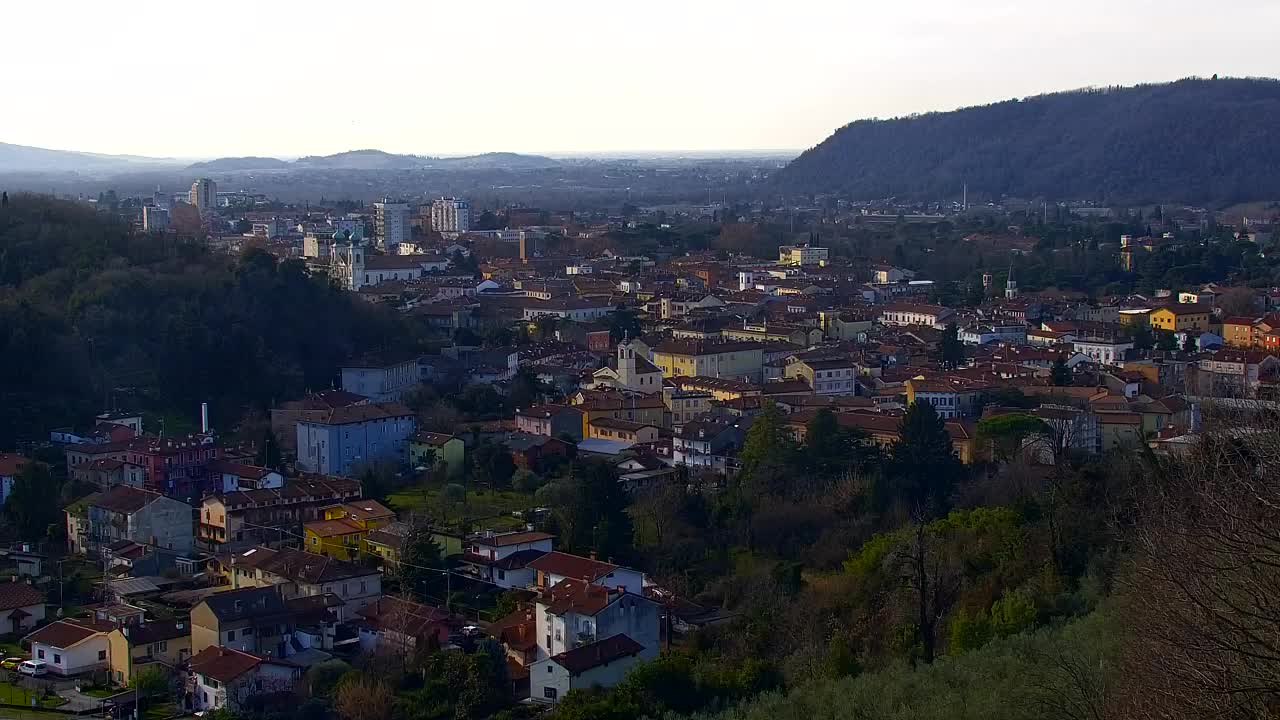 Nova Gorica et Gorizia : Vue Imprenable depuis le Monastère Franciscain de Kostanjevica