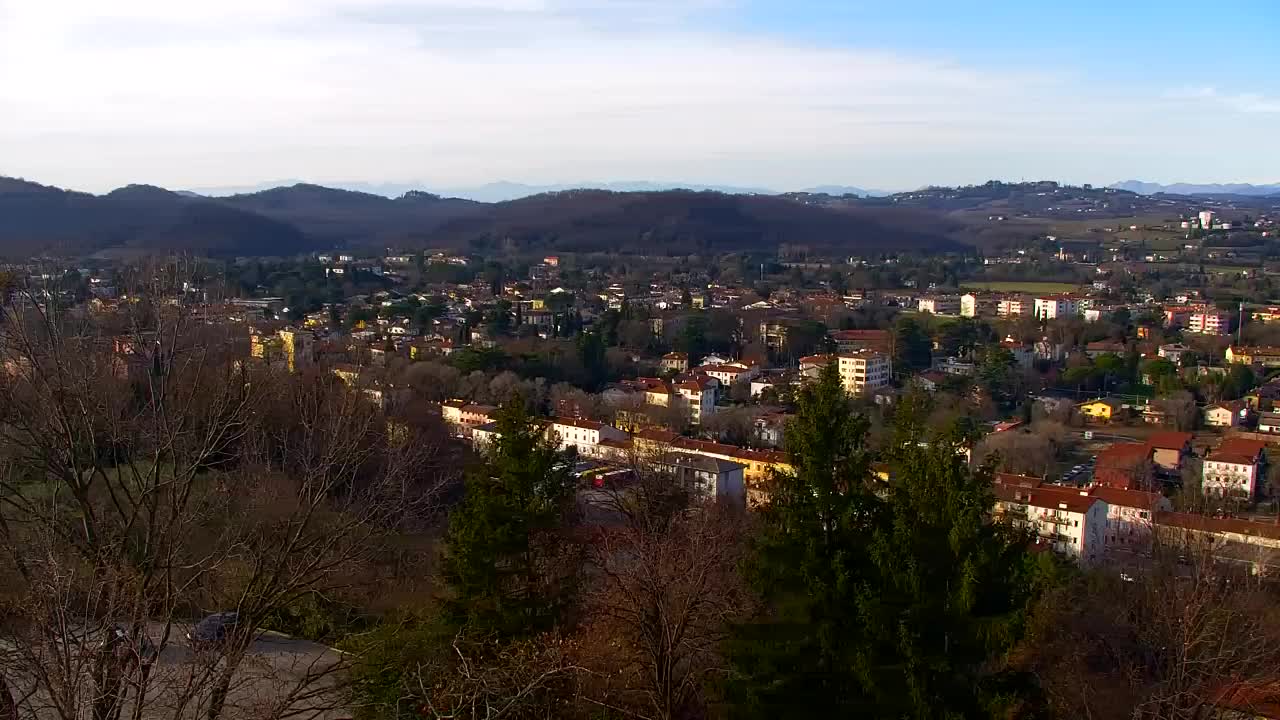 Nova Gorica e Gorizia: Panorama Mozzafiato dal Convento Francescano di Castagnevizza