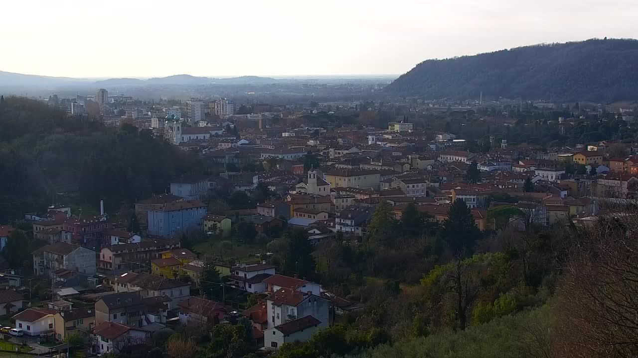 Nova Gorica et Gorizia : Vue Imprenable depuis le Monastère Franciscain de Kostanjevica