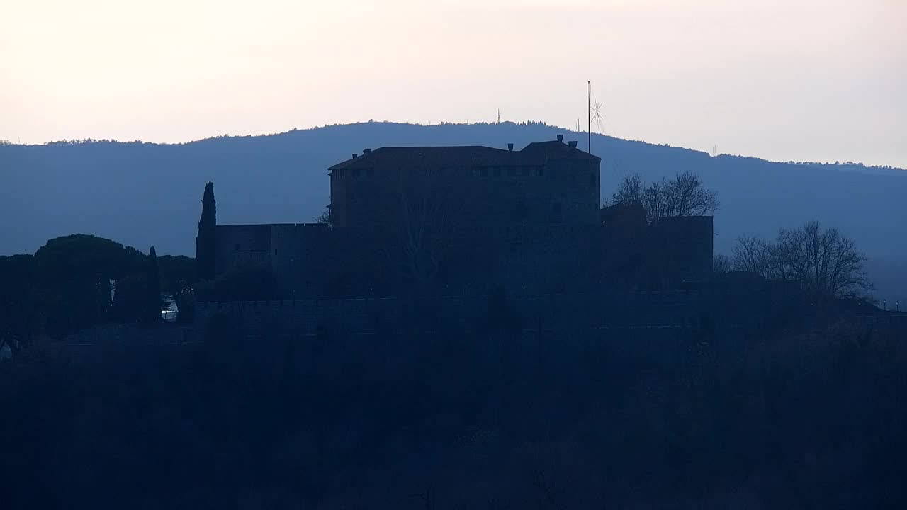 Nova Gorica y Gorizia: Impresionantes Vistas desde el Monasterio Franciscano de Kostanjevica