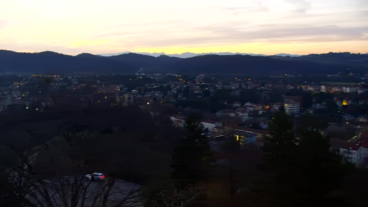 Nova Gorica y Gorizia: Impresionantes Vistas desde el Monasterio Franciscano de Kostanjevica