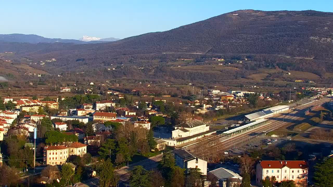 Nova Gorica e Gorizia: Panorama Mozzafiato dal Convento Francescano di Castagnevizza
