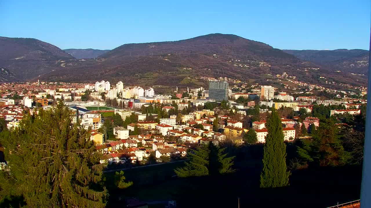 Nova Gorica e Gorizia: Panorama Mozzafiato dal Convento Francescano di Castagnevizza