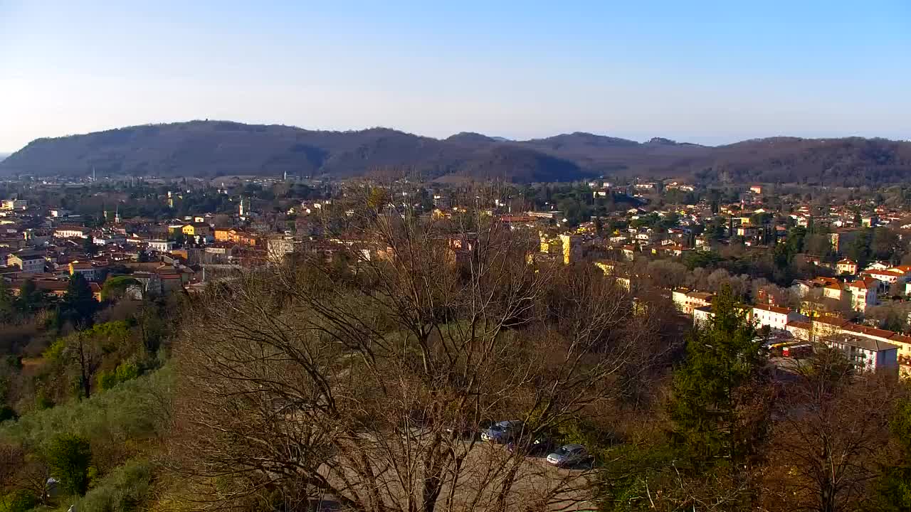 Nova Gorica i Gorica: Prekrasan Pogled iz Franjevačkog Samostana Kostanjevica