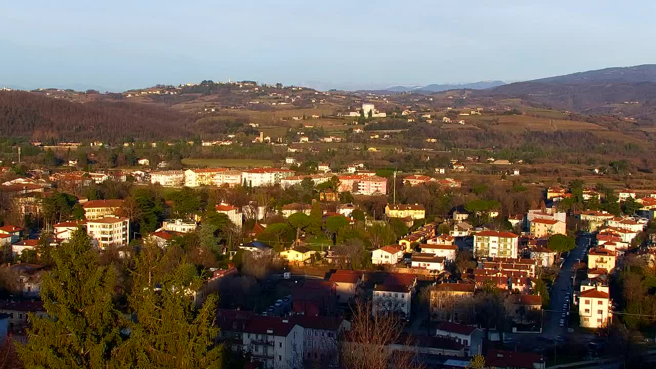 Nova Gorica i Gorica: Prekrasan Pogled iz Franjevačkog Samostana Kostanjevica