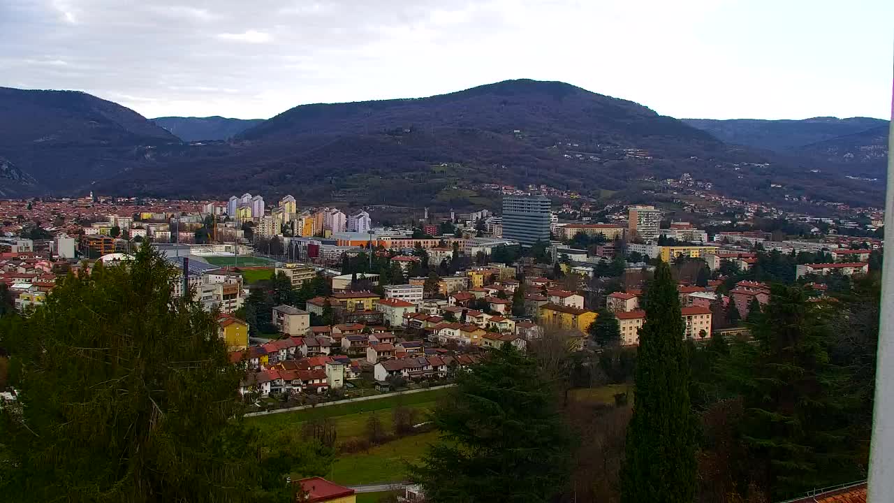 Nova Gorica i Gorica: Prekrasan Pogled iz Franjevačkog Samostana Kostanjevica