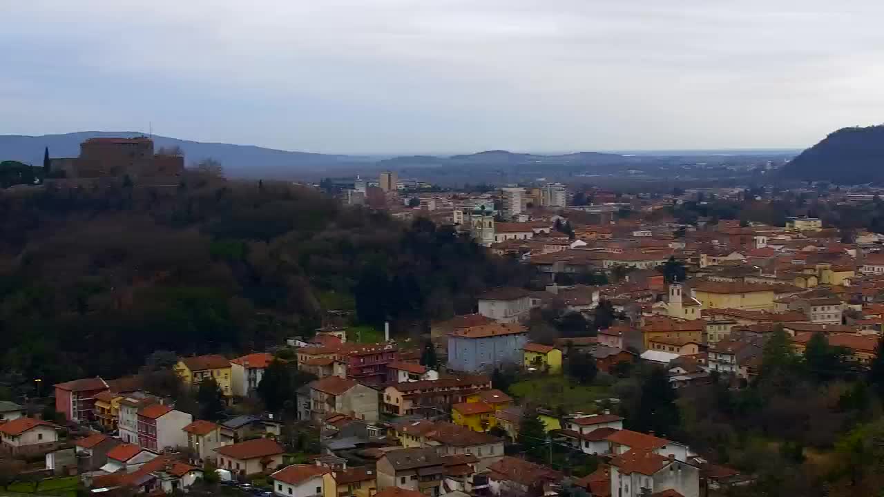 Nova Gorica i Gorica: Prekrasan Pogled iz Franjevačkog Samostana Kostanjevica