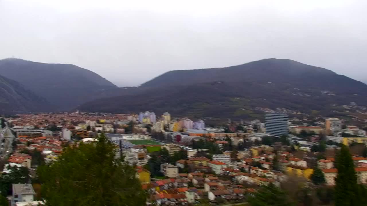 Nova Gorica y Gorizia: Impresionantes Vistas desde el Monasterio Franciscano de Kostanjevica
