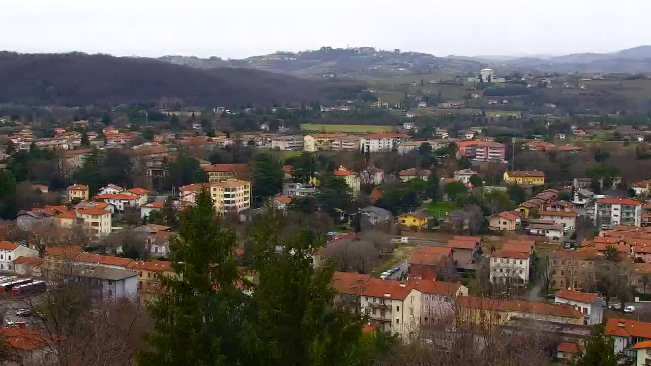Nova Gorica i Gorica: Prekrasan Pogled iz Franjevačkog Samostana Kostanjevica