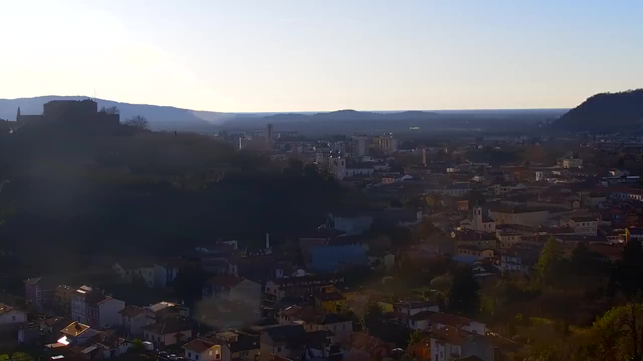 Nova Gorica y Gorizia: Impresionantes Vistas desde el Monasterio Franciscano de Kostanjevica