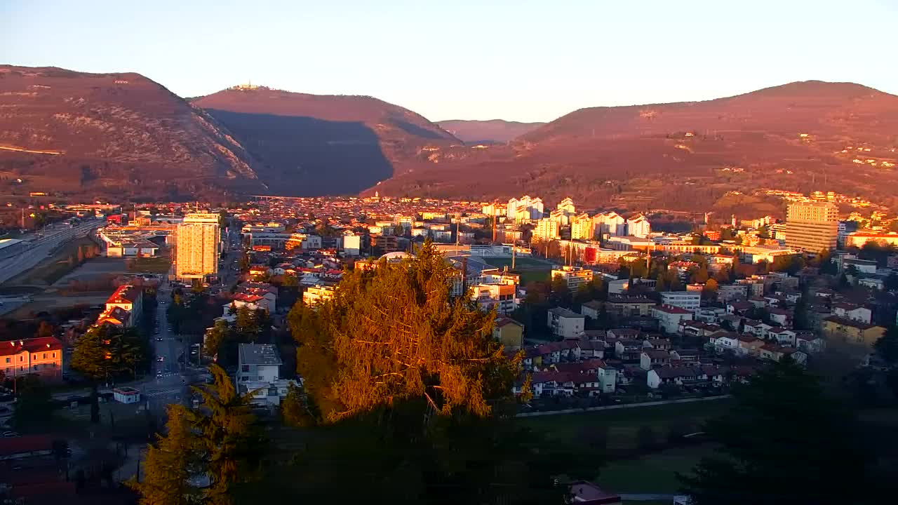 Nova Gorica und Görz: Atemberaubende Aussicht vom Franziskanerkloster Kostanjevica