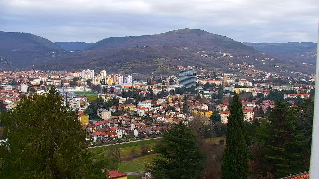 Nova Gorica e Gorizia: Panorama Mozzafiato dal Convento Francescano di Castagnevizza
