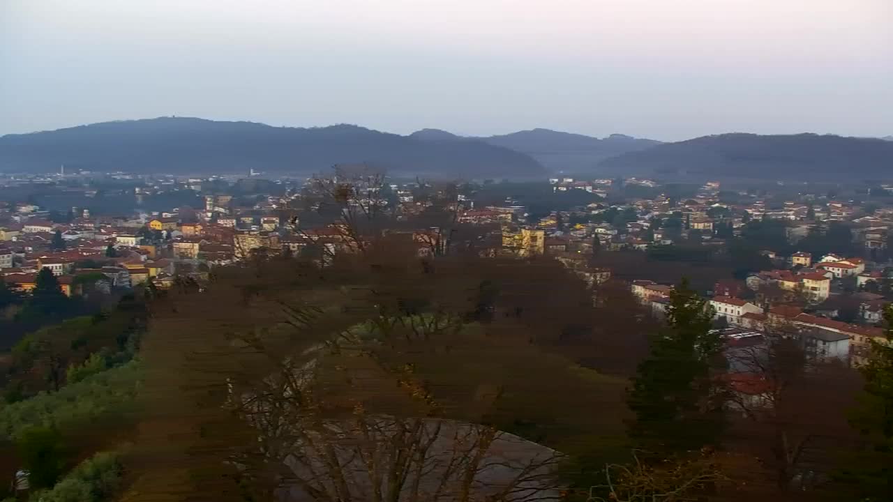 Nova Gorica und Görz: Atemberaubende Aussicht vom Franziskanerkloster Kostanjevica