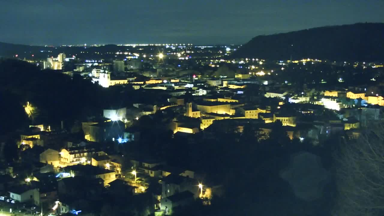 Nova Gorica e Gorizia: Panorama Mozzafiato dal Convento Francescano di Castagnevizza