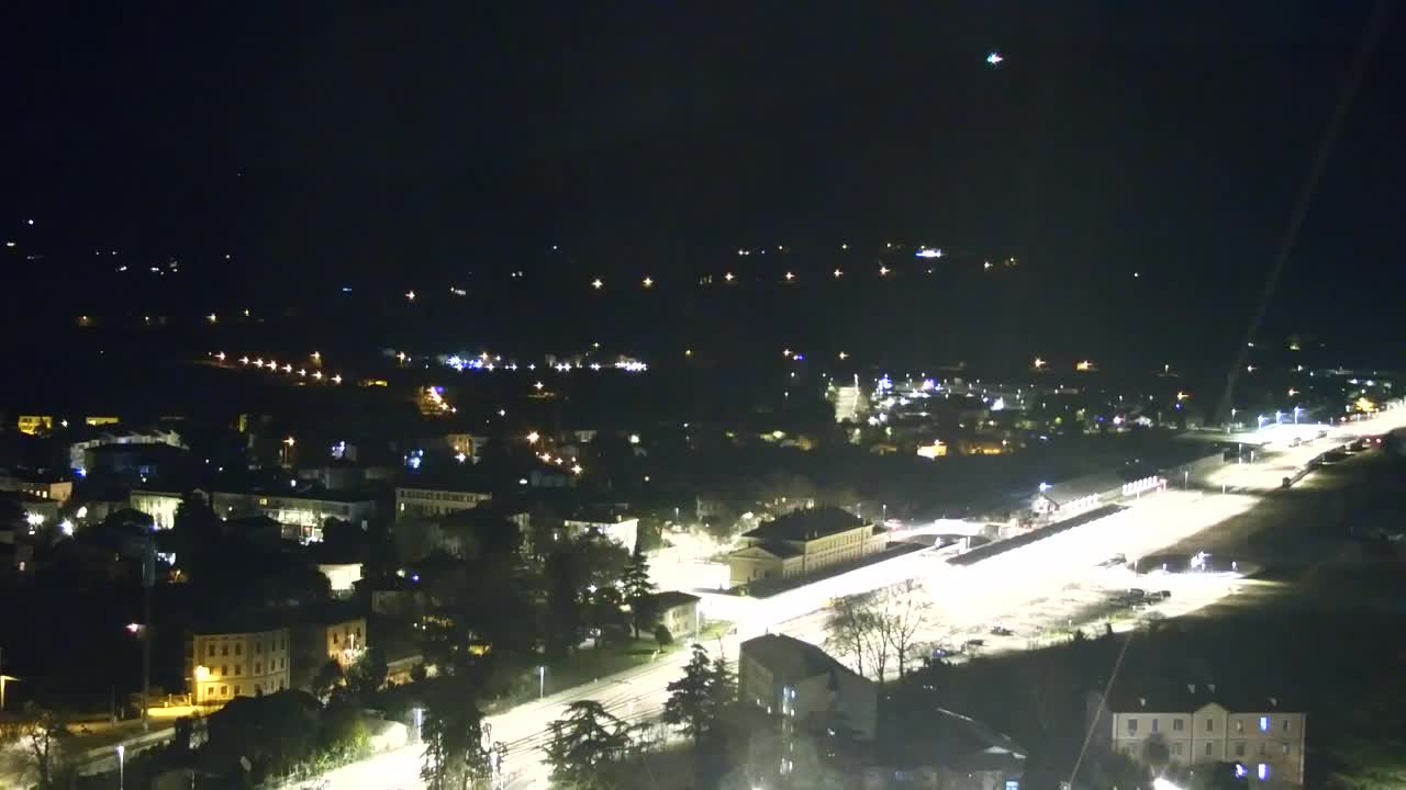 Nova Gorica i Gorica: Prekrasan Pogled iz Franjevačkog Samostana Kostanjevica