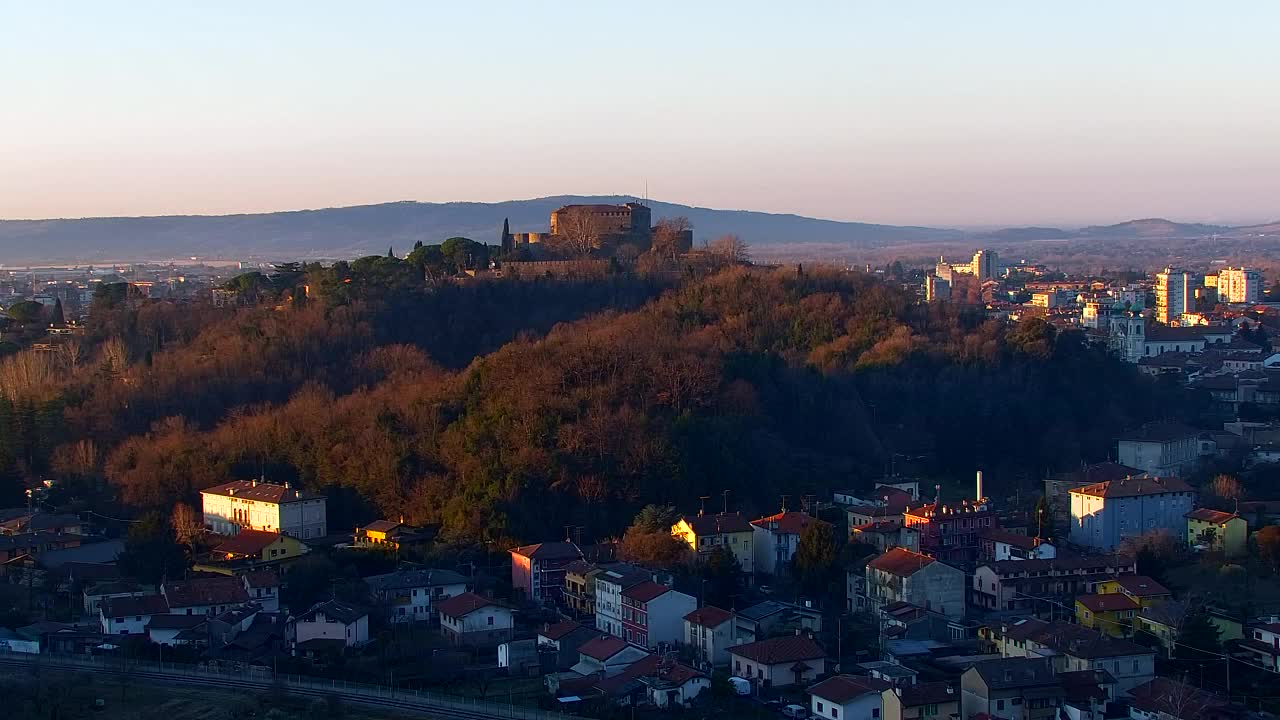 Nova Gorica in Gorica: Čudovit Razgled iz Frančiškanskega Samostana Kostanjevica