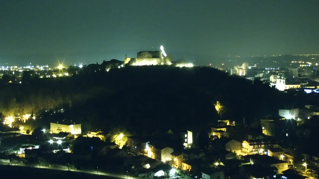 Nova Gorica e Gorizia: Panorama Mozzafiato dal Convento Francescano di Castagnevizza